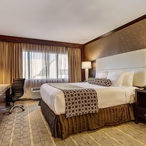 Premium King Room